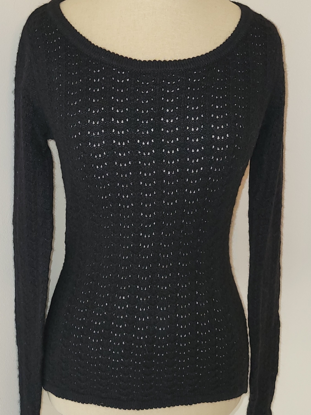 Saks Fifth Avenue Black Scoop Neck Sweater Silk/ Cashmere Blend Size Small